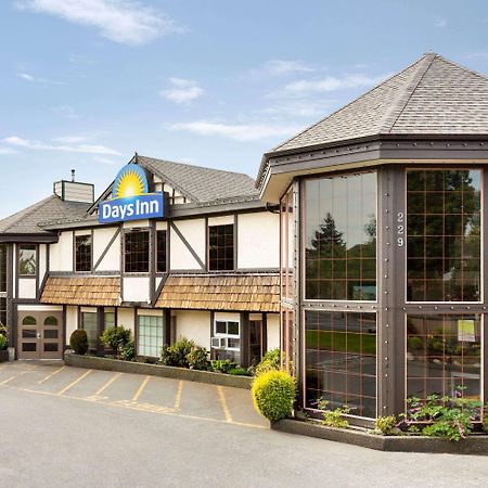 Days Inn By Wyndham Victoria Uptown Eksteriør billede